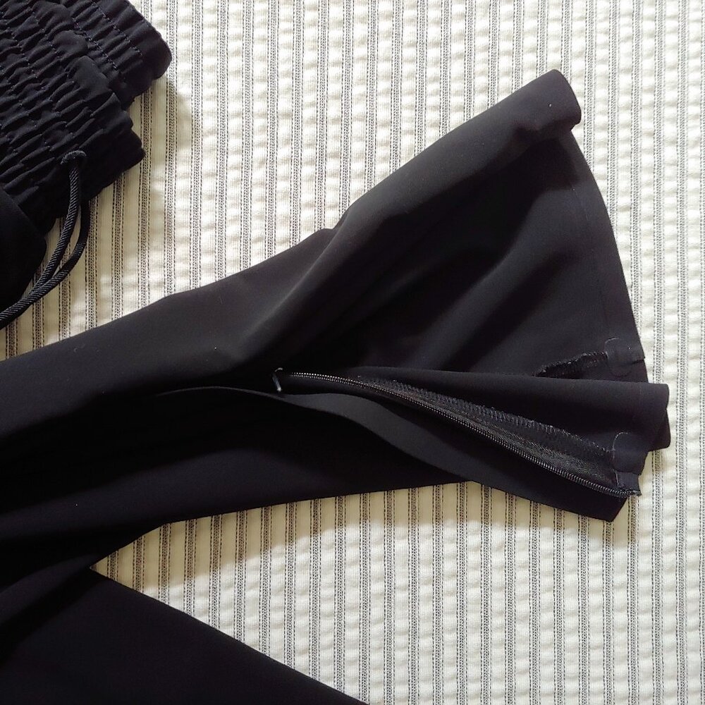 ATHLETA Metropolis Straight Leg Pant Zipper Ankle Black Size 4 - Picture 10 of 10